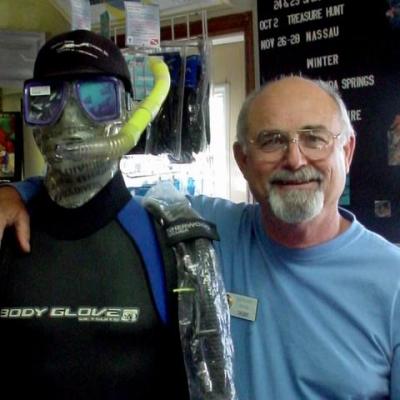Discovery Dive Crew 12 20160104 2099768628